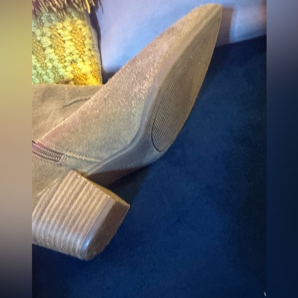 LUCKY BRAND tan suede booties sz 10 - Picture 6 of 7